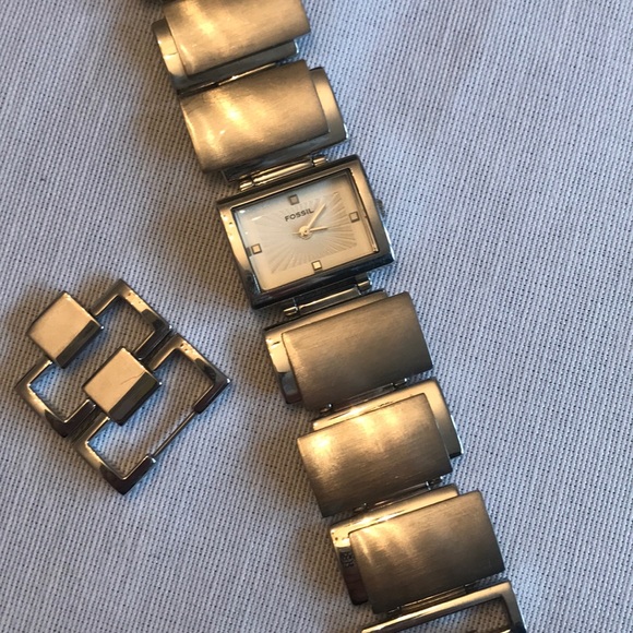 Fossil silver watch - Picture 3 of 3